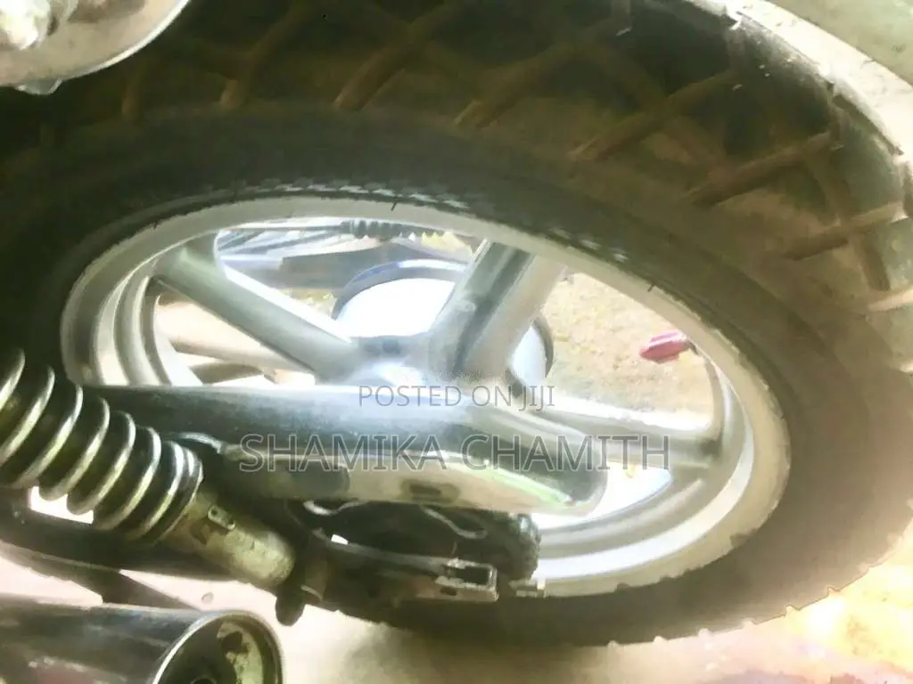 Honda CM Custom 1999 Motorbike (Used)