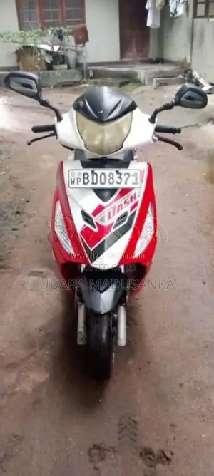 Hero Dash 2015 Motorbike (Used)
