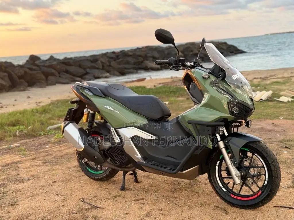 Honda Adv 160 2025 Motorbike (Used)