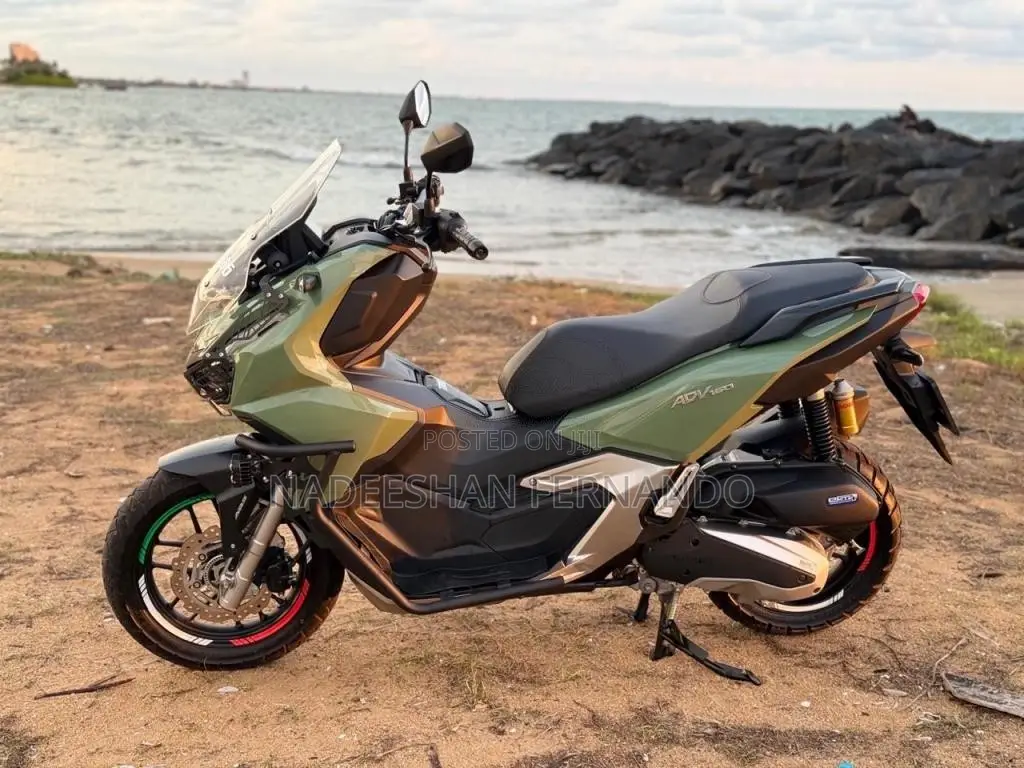 Honda Adv 160 2025 Motorbike (Used)