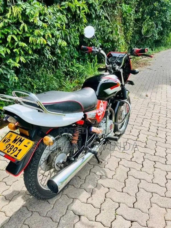 Bajaj CT-100 2011 Motorbike (Used)
