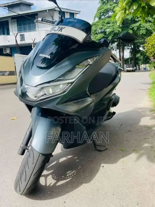 Honda Pcx 2024 Motorbike (Used)