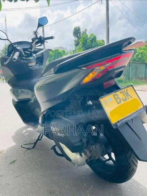 Honda Pcx 2024 Motorbike (Used)