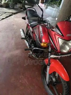 Hero-Honda Splendor 2010 Motorbike (Used)