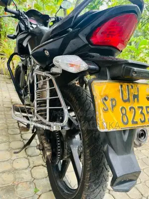 Hero-Honda Hunk 2009 Motorbike (Used)