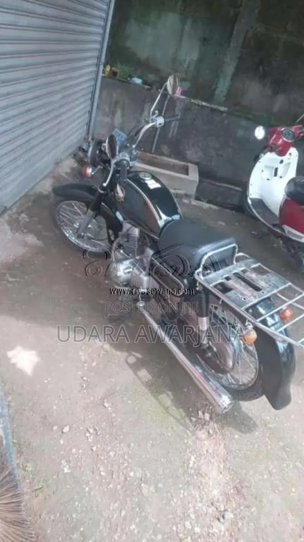 Honda CD125 1997 Motorbike (Used)