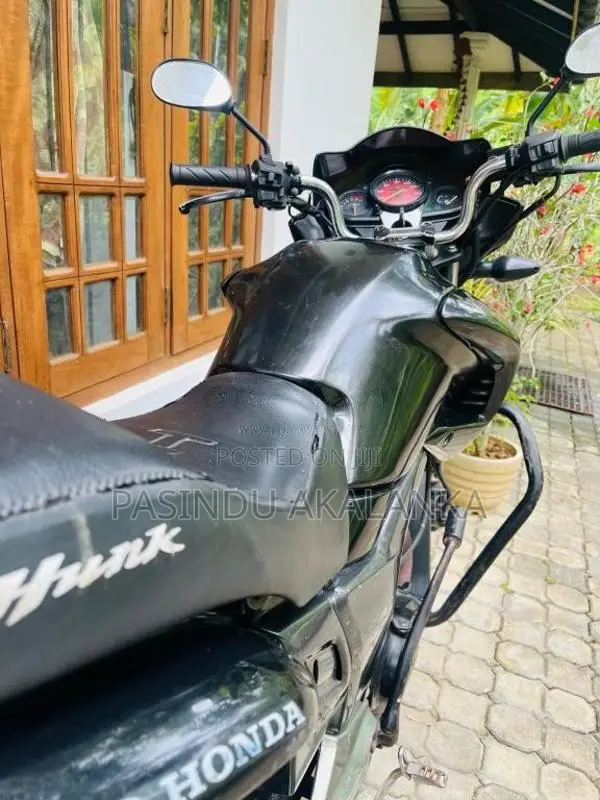 Hero-Honda Hunk 2009 Motorbike (Used)