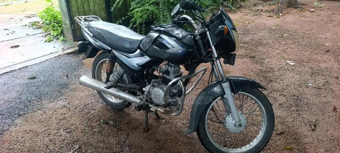 Bajaj CT-100 2014 Motorbike (Used)