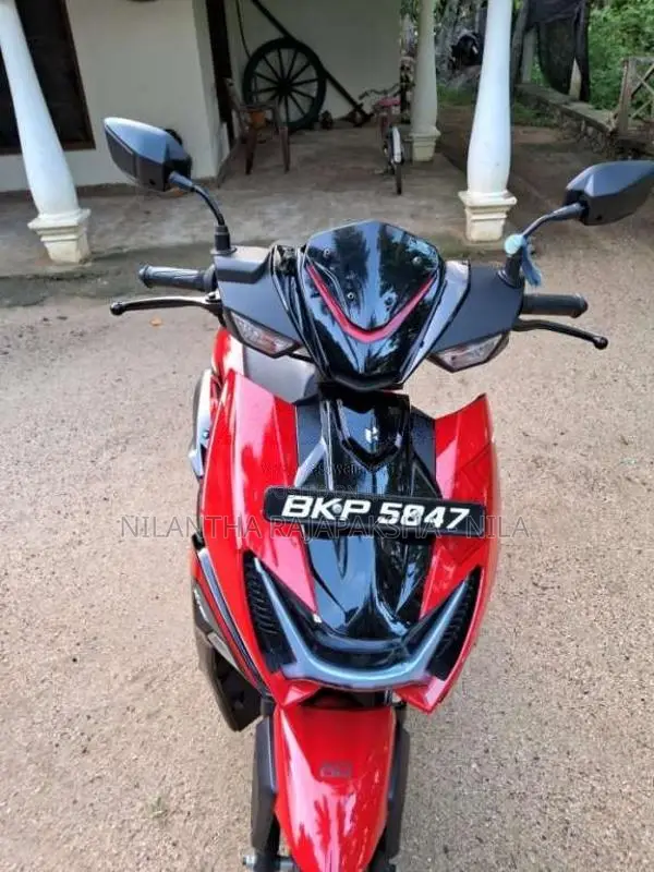Hero Xoom 2025 Motorbike (Used)