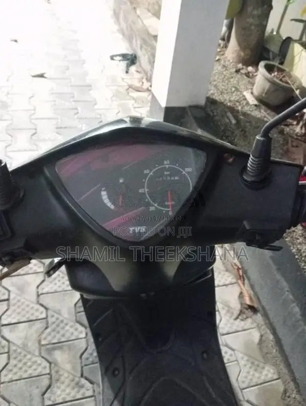 TVS Scooty Streak 2010 Motorbike (Used)