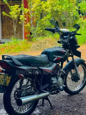Bajaj CT-100 2004 Motorbike (Used)
