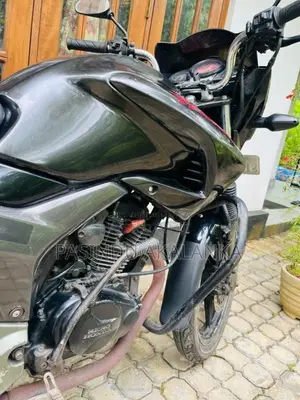 Hero-Honda Hunk 2009 Motorbike (Used)