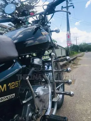 Honda CM 125 1997 Motorbike (Used)