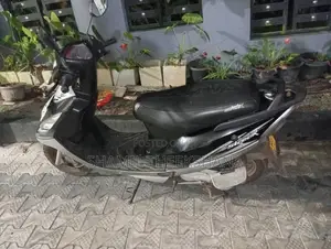 TVS Scooty Streak 2010 Motorbike (Used)