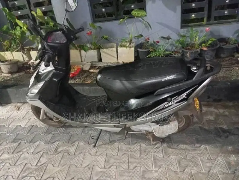 TVS Scooty Streak 2010 Motorbike (Used)