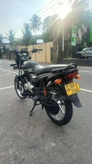 Bajaj Platina 100 2017 Motorbike (Used)