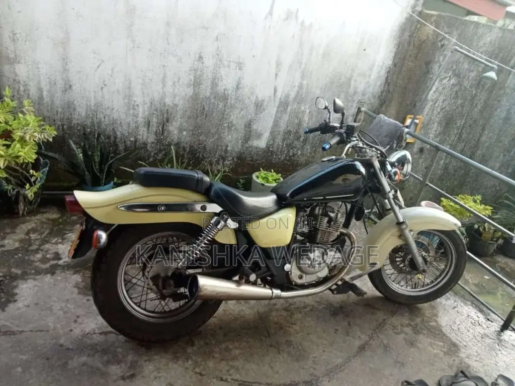 Suzuki J8 125 2003 Motorbike (Used)
