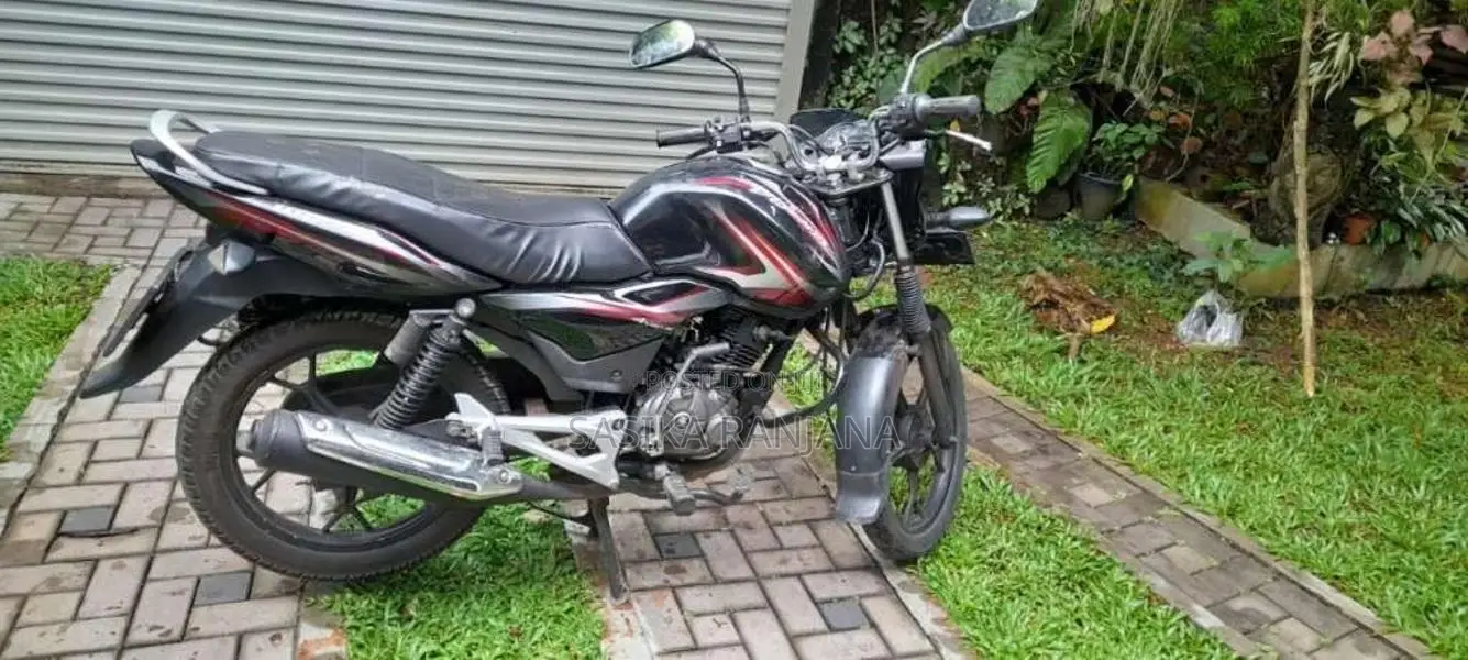 Bajaj Discover 2016 Motorbike (Used)