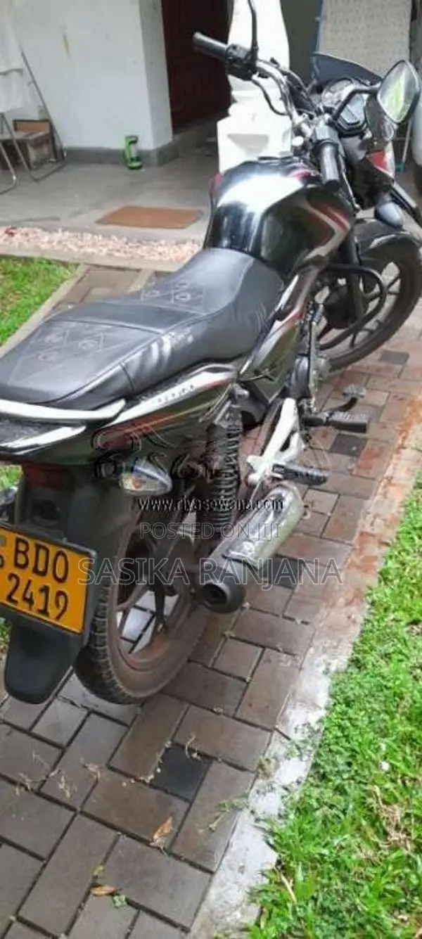 Bajaj Discover 2016 Motorbike (Used)