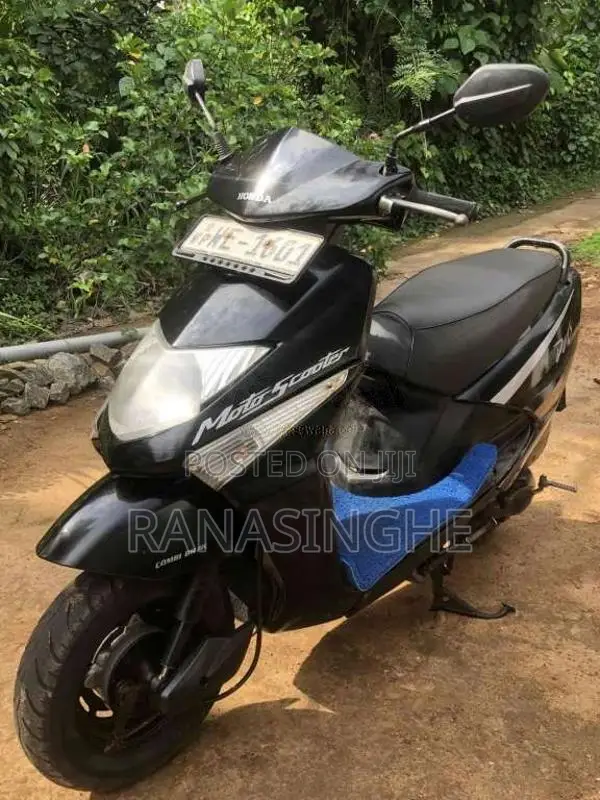 Honda Dio 2010 Motorbike (Used)
