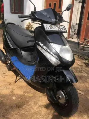 Honda Dio 2010 Motorbike (Used)