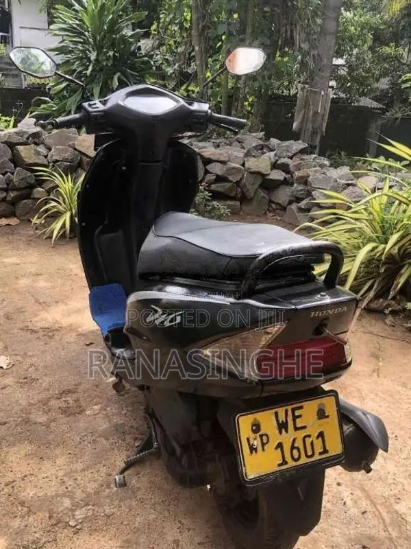 Honda Dio 2010 Motorbike (Used)