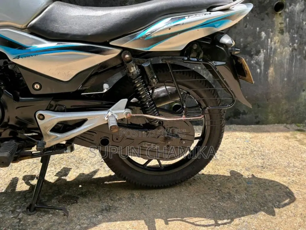 Bajaj Discover 2014 Motorbike (Used)
