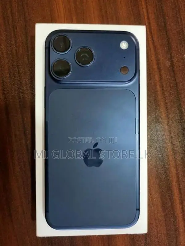 Apple iPhone 17 Pro Max 256GB (Used)