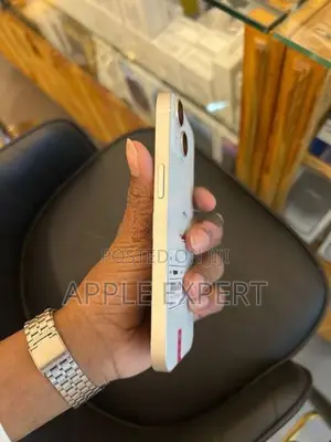 Apple iPhone 14 (Used)