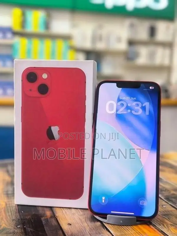 Apple iPhone 13 (Used)