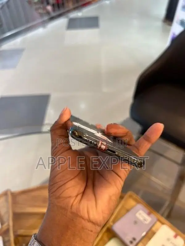 Apple iPhone 11 Pro (Used)