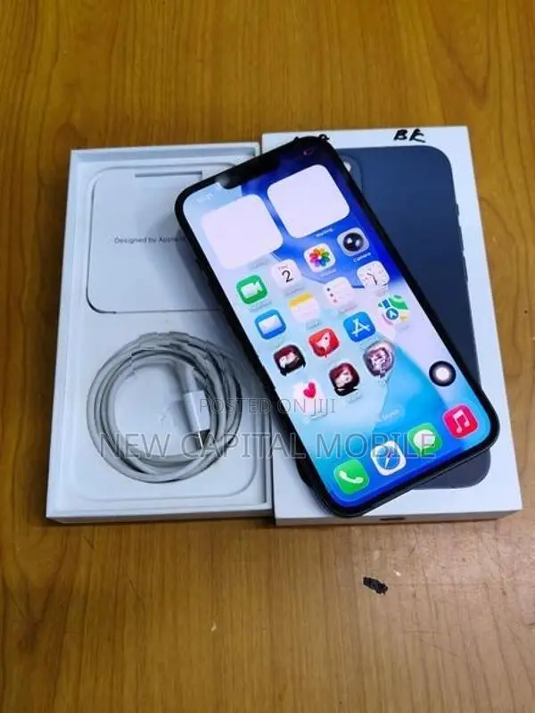 Apple iPhone 13 (Used)