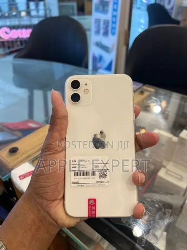 Apple iPhone 11 (Used)