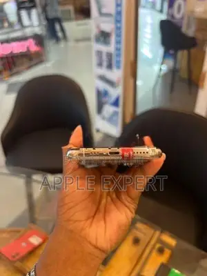 Apple iPhone XS (Used)
