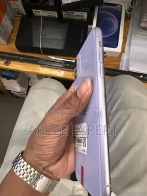 Apple iPhone 11 (Used)