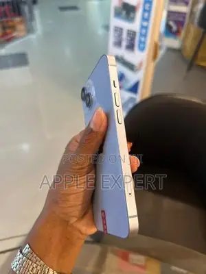 Apple iPhone 14 (Used)
