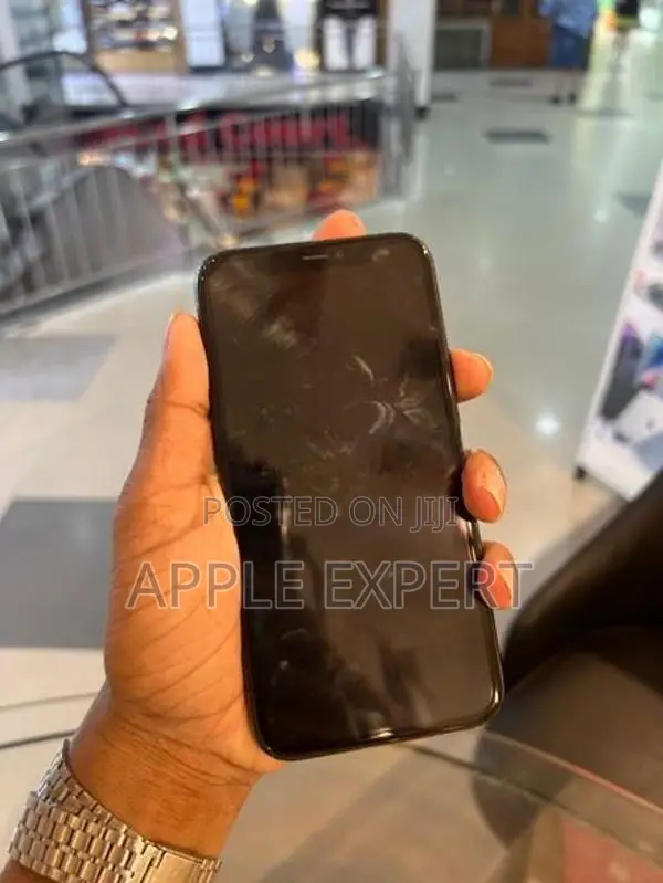Apple iPhone 11 Pro (Used)
