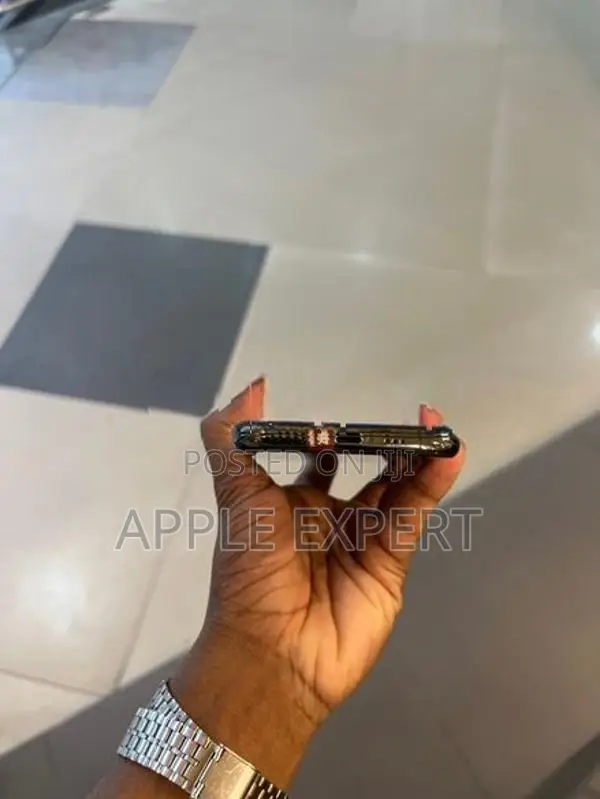 Apple iPhone 11 Pro (Used)