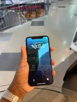 Apple iPhone XS (Used)