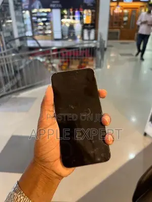 Apple iPhone XS (Used)