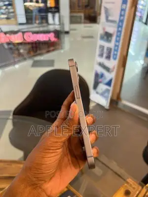Apple iPhone 14 (Used)