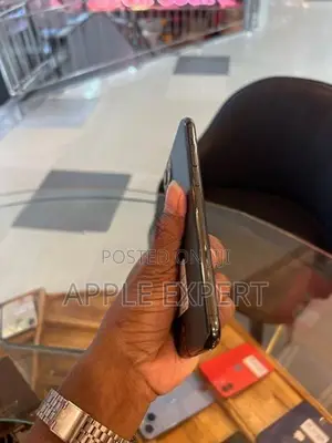 Apple iPhone 11 Pro (Used)