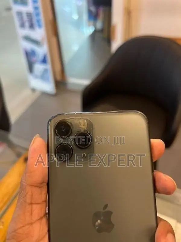 Apple iPhone 11 Pro (Used)