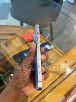 Apple iPhone 14 (Used)