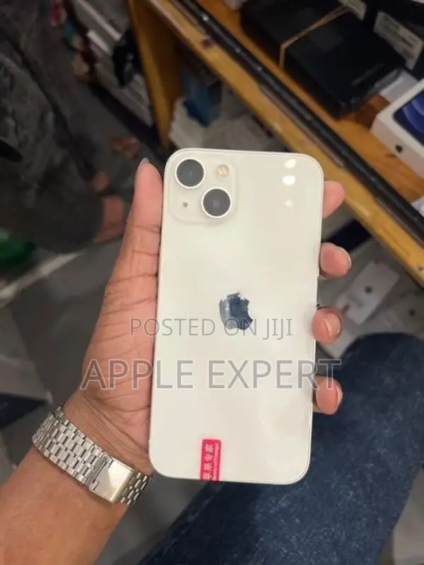 Apple iPhone 13 (Used)