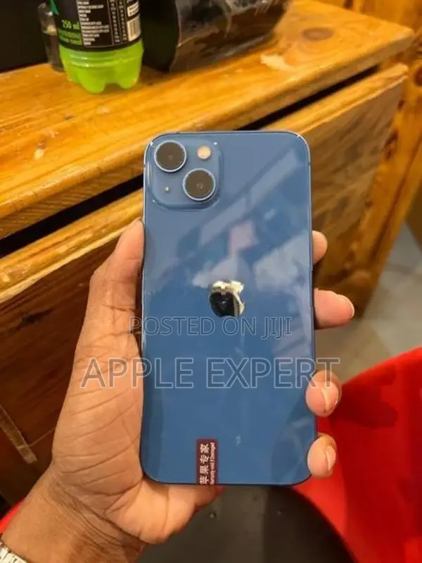 Apple iPhone 13 (Used)