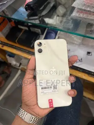 Apple iPhone 11 (Used)