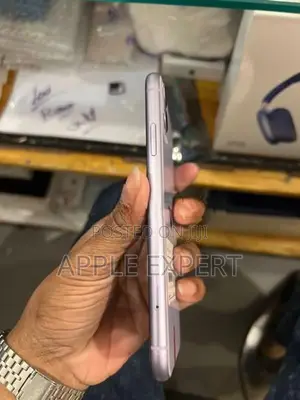 Apple iPhone 11 (Used)