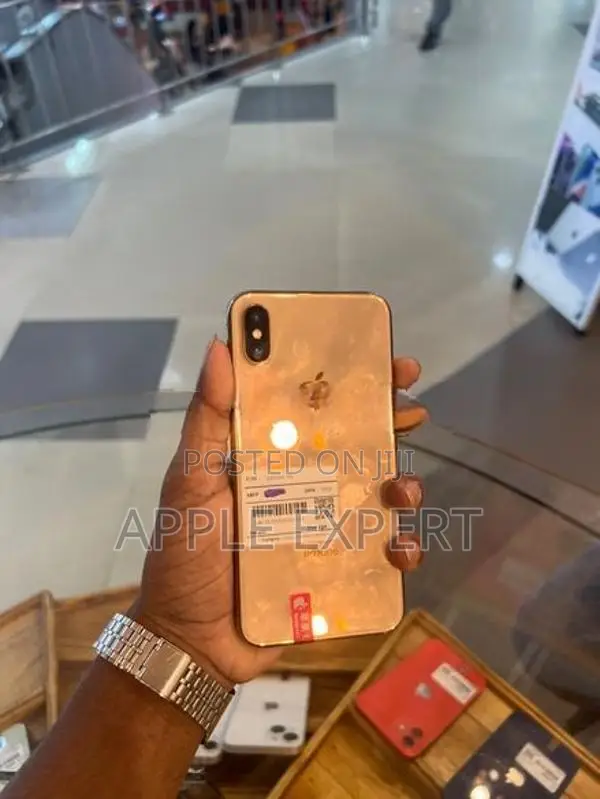 Apple iPhone XS (Used)