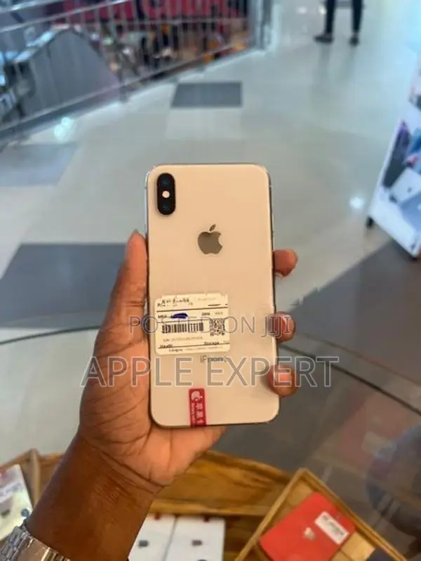 Apple iPhone XS (Used)